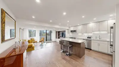 70 Baif Boulevard 608, Richmond Hill, On L4c 5l2