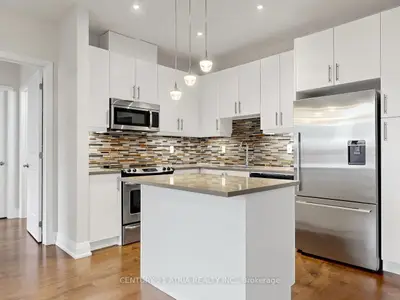 15277 Yonge Street 512, Aurora, On L4g 1y3