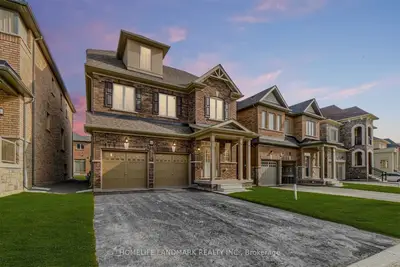 188 Frederick Pearson Street, East Gwillimbury, On L9n 0y9