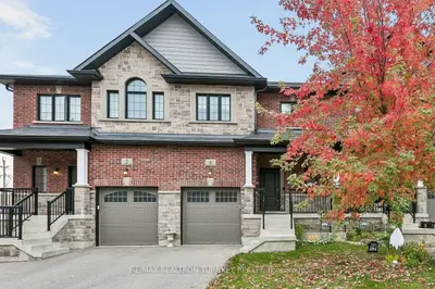 4 Gord Matthews Way, Uxbridge, On L9p 0e9