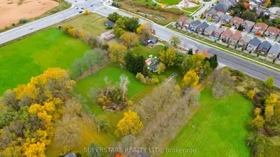 17450 Bathurst Street, King, On L3y 4v9