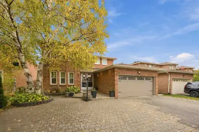 135 Tilman Circle, Markham, On L3p 6a4