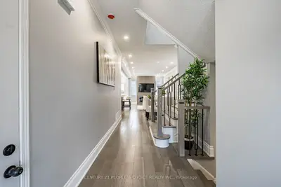 211 Wildberry Crescent, Vaughan, On L4h 2h7