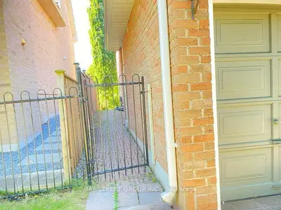 19 Redwood Lane Basement, Markham, On L3r 3z1