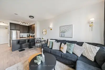 9245 Jane Street 902, Vaughan, On L6a 0j9