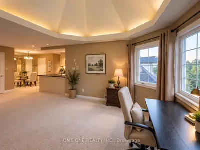 89 Regent Street, Richmond Hill, On L4c 9n7