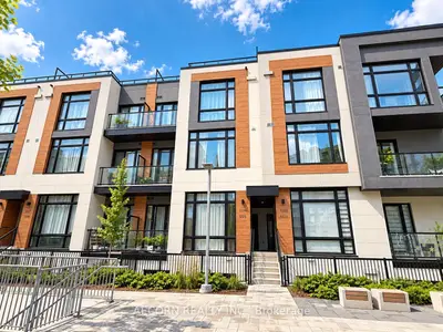 8 David Eyer Road 1225, Richmond Hill, On L4s 0n3