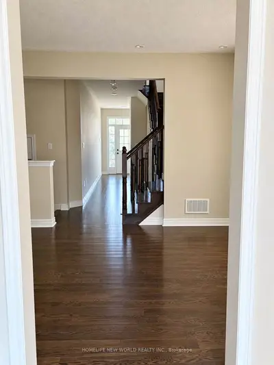 7 Port Arthur Crescent, Richmond Hill, On L4e 1b5