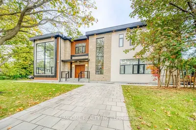 21 Shadbolt Court, Markham, On L3r 1x3