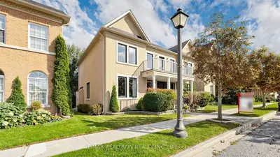 9 Gardon Avenue, Markham, On L6c 0a5