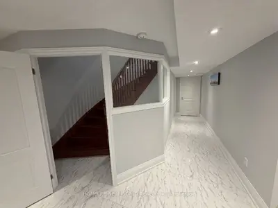 63a Roosevelt Drive (bsmt), Richmond Hill, On L4c 6v2