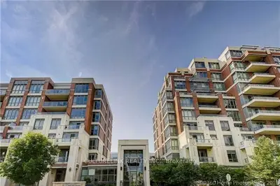 1 Upper Duke Crescent 401, Markham, On L6g 0b6
