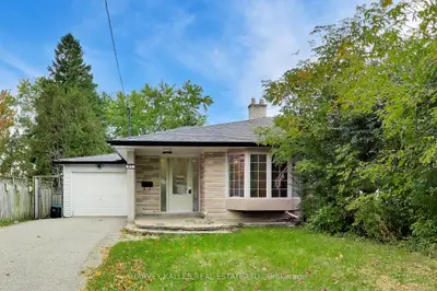 80 Sherwood Forest Drive, Markham, On L3p 1r1
