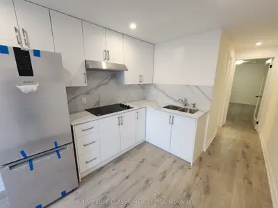 5 Main Street S 8, Uxbridge, On L9p 1p2