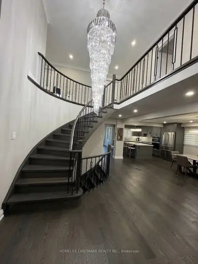 11 Ravenhill Crescent, Markham, On L3s 2v6