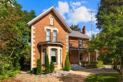 52 Cameron Street E, Brock, On L0e 1e0