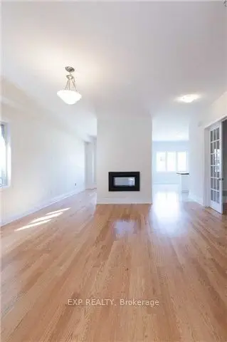 60 Starkweather Street, Aurora, On L4g 0z2