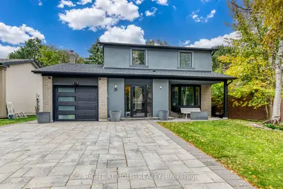 30 Penwick Crescent, Richmond Hill, On L4c 5b4