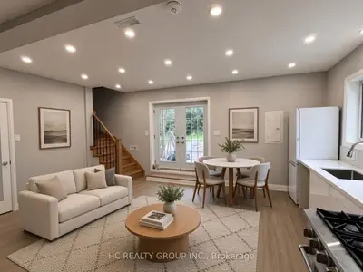 32 B King Richard Court, Markham, On L3p 1m1
