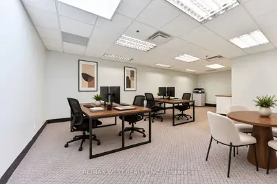 111 Regina Road 10, Vaughan, On L4l 8n5