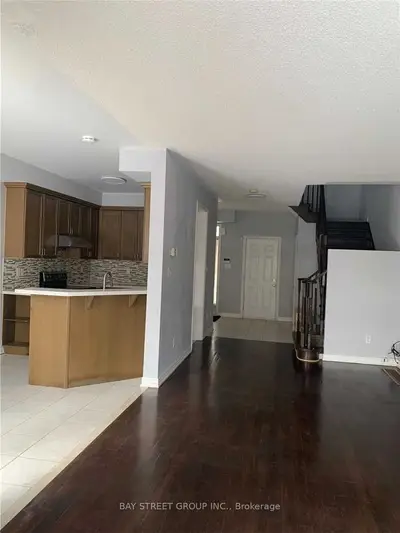 65 Venture Avenue, Richmond Hill, On L4s 2r5