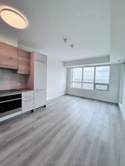 38 Gandhi Lane 915, Markham, On L3t 0g9