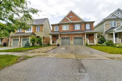 102 Russel Drive, Bradford West Gwillimbury, On L3z 0m7