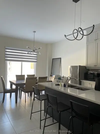 56 Bud Leggett Cres Crescent Room, Georgina, On L4p 0b7