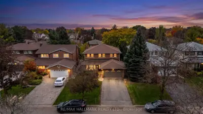 7 Charnwood Place, Markham, On L3t 5h2