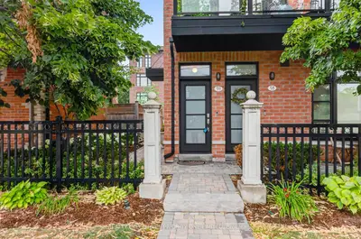 8161 Kipling Avenue 59, Vaughan, On L4l 2a3