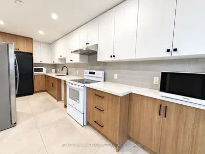 202 Stather Crescent, Markham, On L3s 1c2