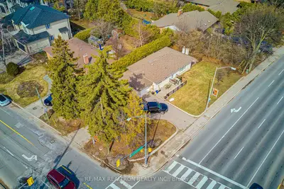 256 Church Street, Markham, On L3p 2m7