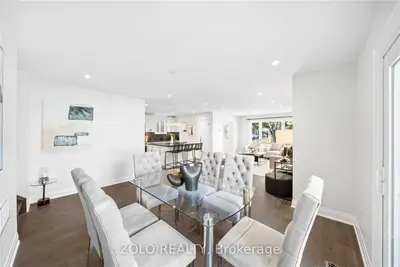 20 Eastman Crescent, Newmarket, On L3y 5r9