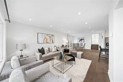 20 Eastman Crescent, Newmarket, On L3y 5r9
