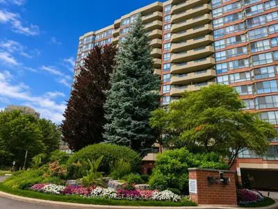 100 Observatory Lane 502, Richmond Hill, On L4c 1t4