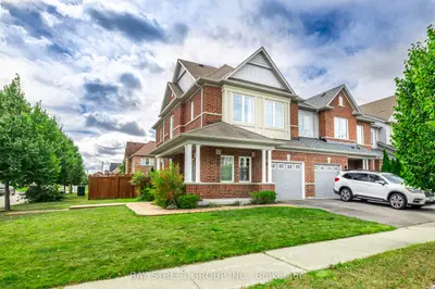 4 Courtland Crescent, East Gwillimbury, On L9n 0b2