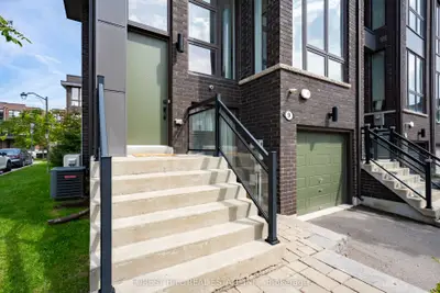 9 Sable Road, Vaughan, On L6a 1s2