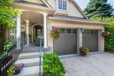 7 Wilton Trail, Aurora, On L4g 7s9
