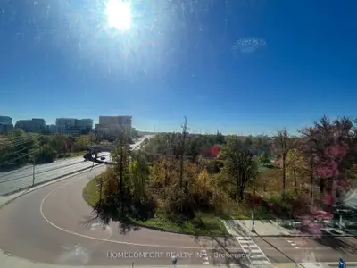 8 Cedarland Drive 719, Markham, On L6g 0h4