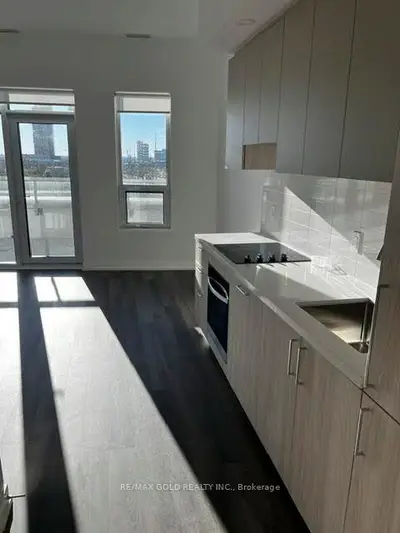 5 Meadowdale Road 312, Vaughan, On L4k 0c7
