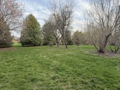 5841 King Road, King, On L0g 1n0