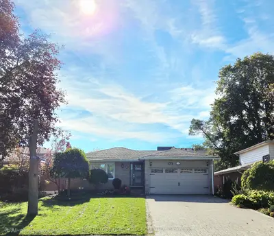 42 Fred Valley Drive, Markham, On L3r 1s3