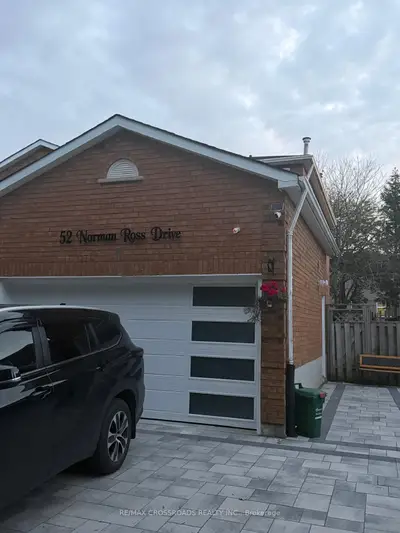 52 Norman Ross Drive, Markham, On L3s 2z1