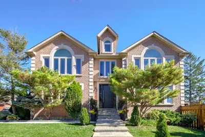 123 Hidden Trail Avenue, Richmond Hill, On L4c 0h1