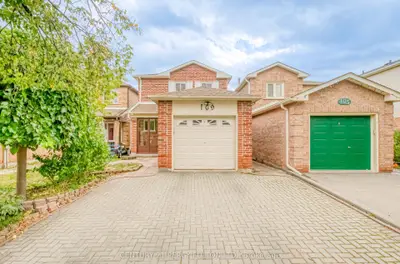109 Swinton Crescent, Vaughan, On L4j 2w9