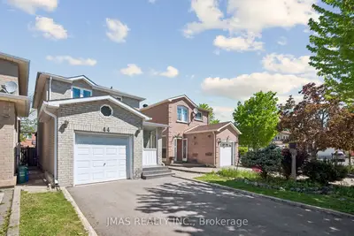 44 Ingram Road, Markham, On L3s 1t1