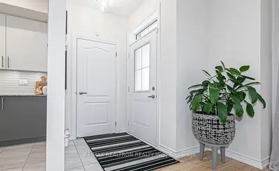 181 Parktree Drive 11, Vaughan, On L6a 5b1
