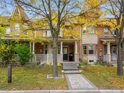 5 Melia Lane, Vaughan, On L6a 3k1