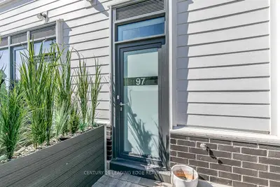 303 Broward Way 97, Innisfil, On L9s 0m5