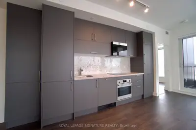 38 Andre De Grasse Street 414, Markham, On L6g 0h8